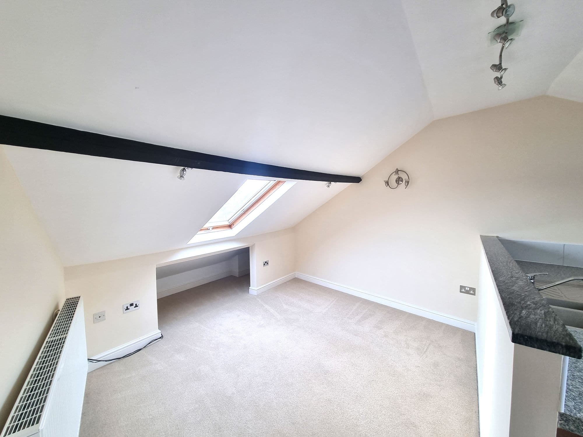 Flat 3 King Street, Dawlish, EX7 - 7